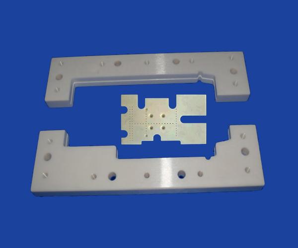Izolacja elektryczna Elementy ceramiczne z tlenku glinu, Odporność na korozję Ceramiczny sześciokąt